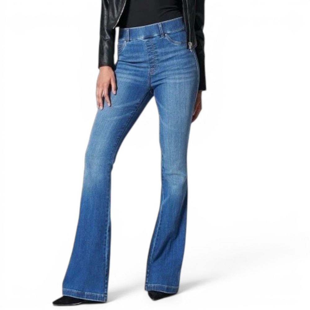 Spanx Flare EveryWear Pull On Jeans Womens Medium Vintage Indigo Stretch Shaping